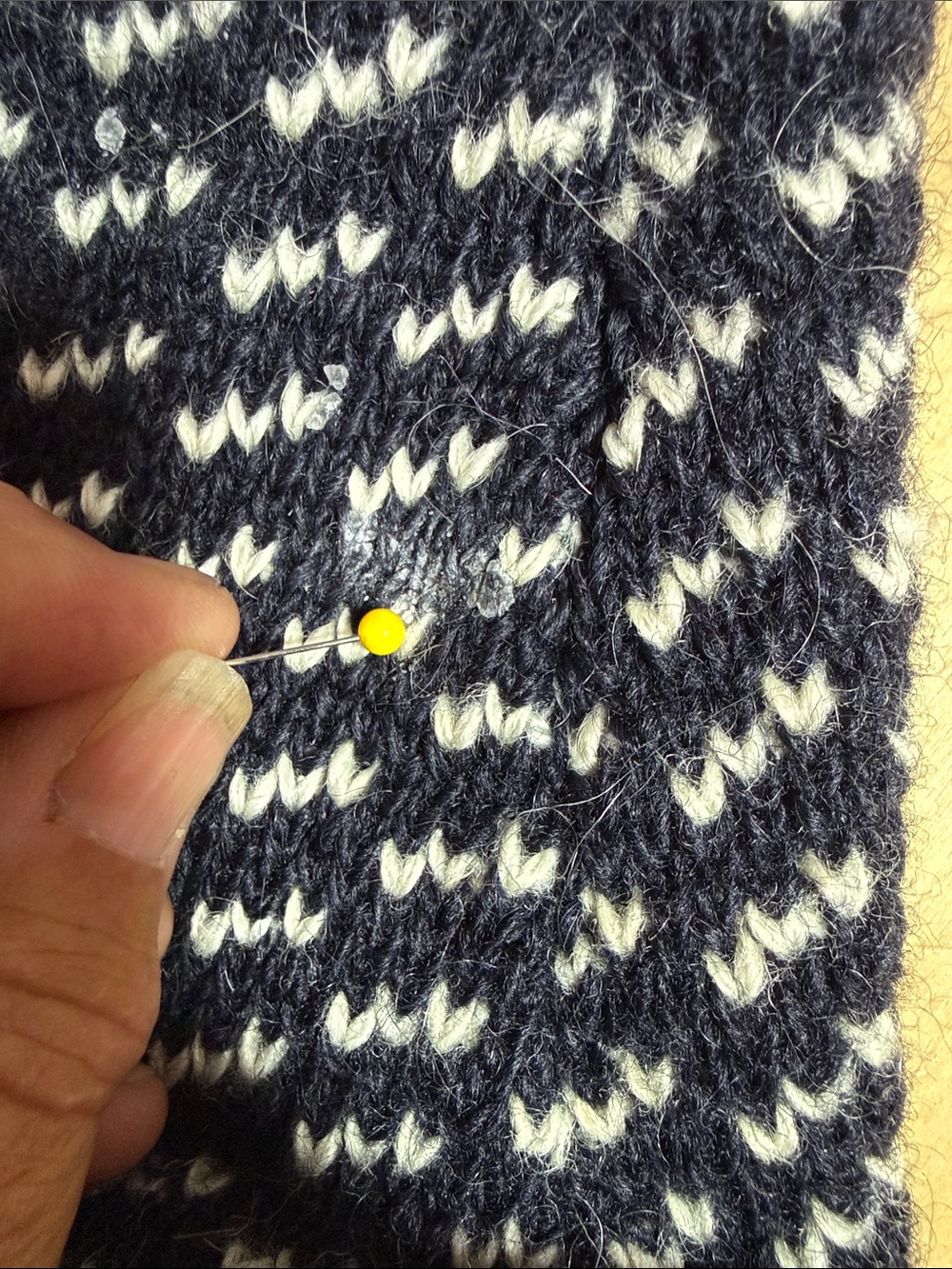 Vintage L.L. Bean Navy & White Textured Crewneck Sweater - Picture 8 of 8